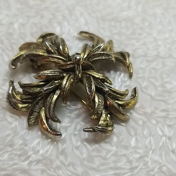 Van S Pin Brooch Vans Authentics 7050 Brooch Pin Cross - Picture 4 of 10